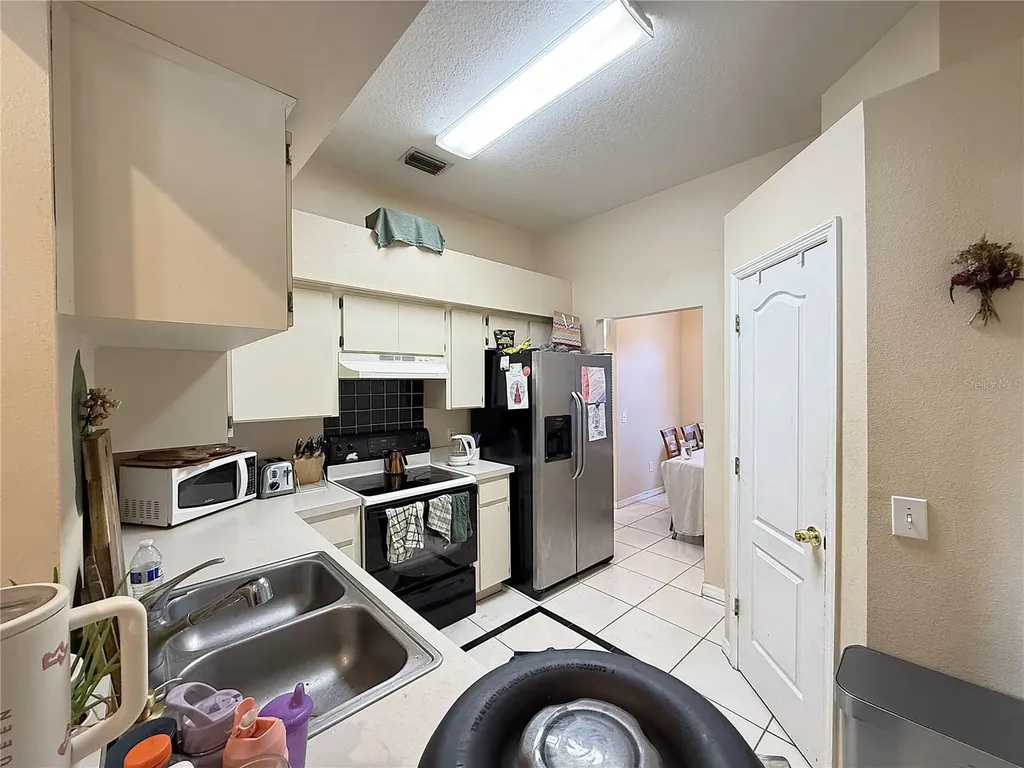 595 56th Avenue S St Petersburg FL 33705