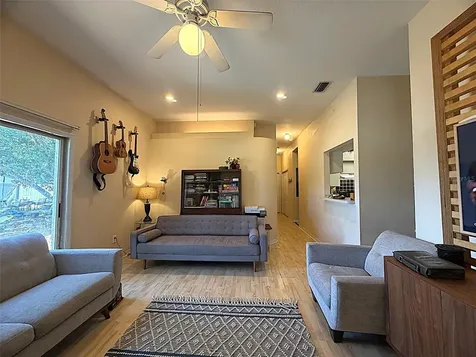 595 56th Avenue S St Petersburg FL 33705