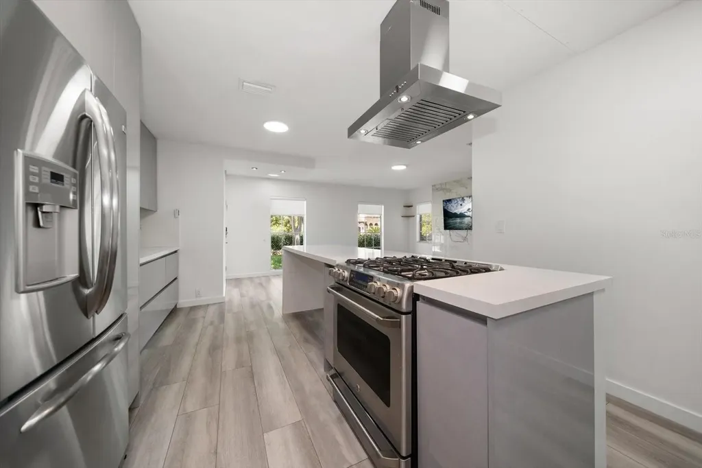 3920 W Barcelona Street Tampa FL 33629