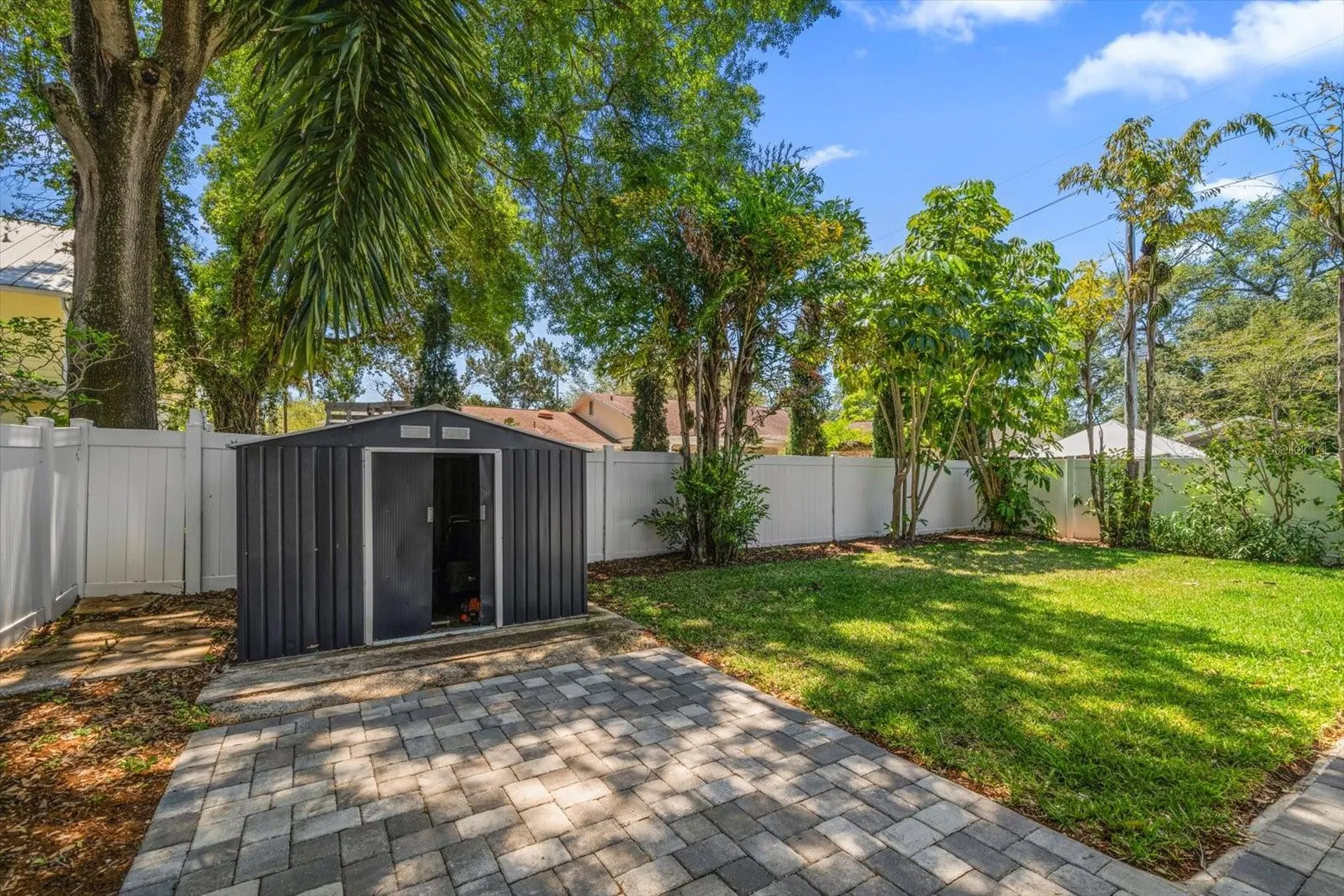 3920 W Barcelona Street Tampa FL 33629