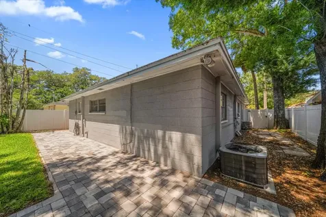 3920 W Barcelona Street Tampa FL 33629