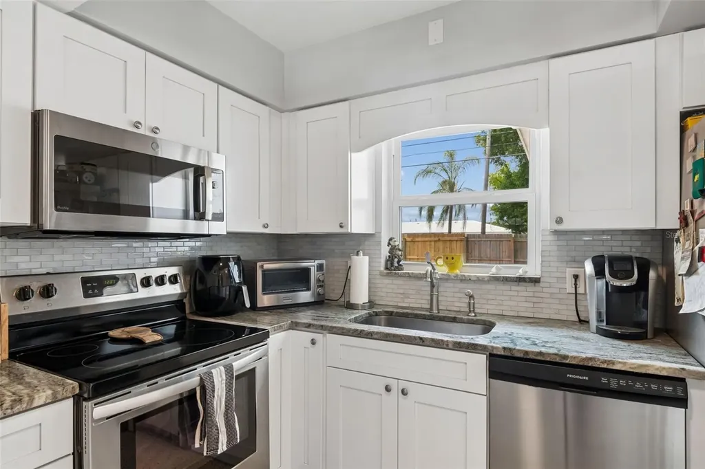 10984 88th Avenue Seminole FL 33772