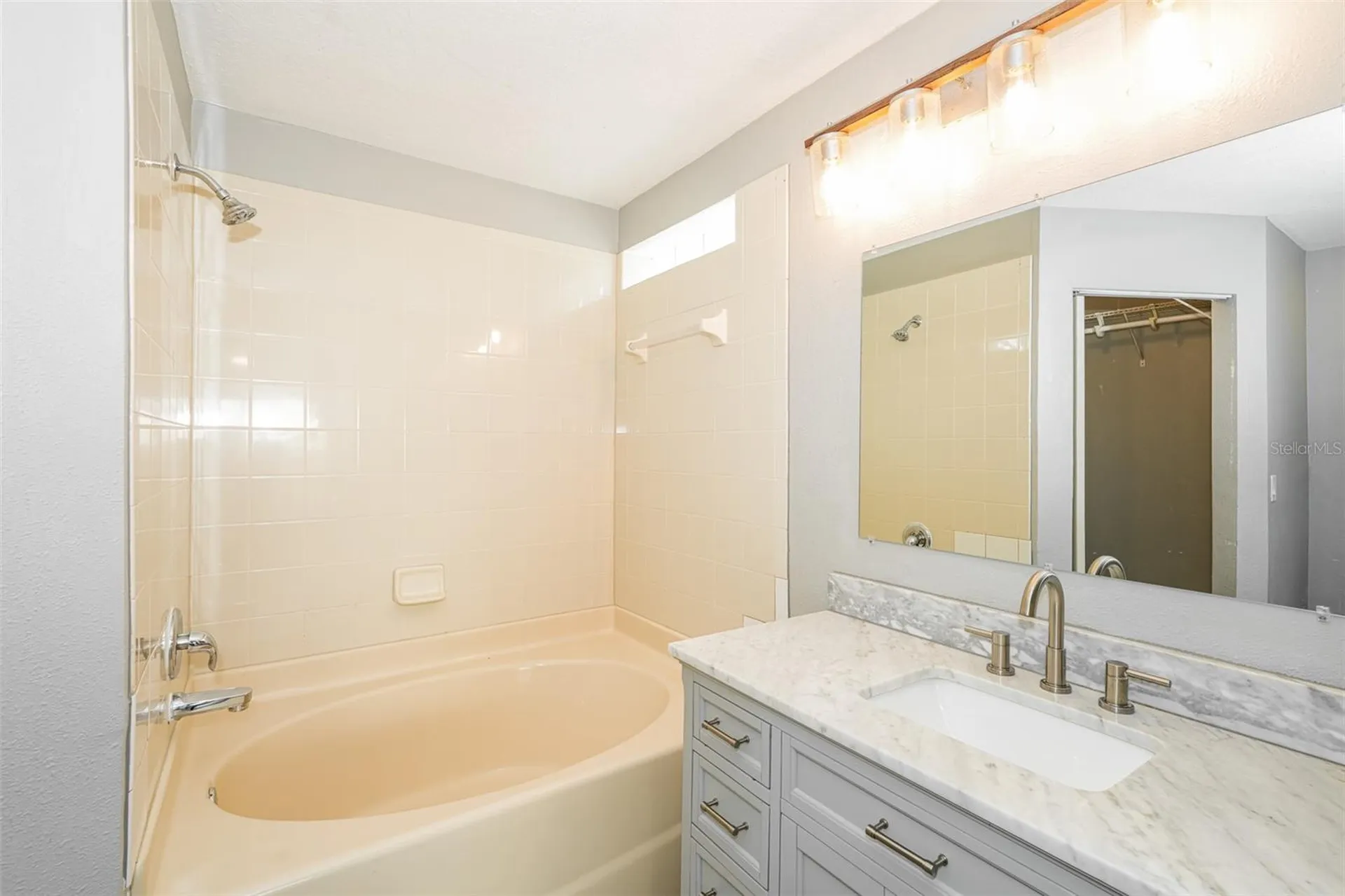 1648 Harbor Oaks Drive Tarpon Springs FL 34689