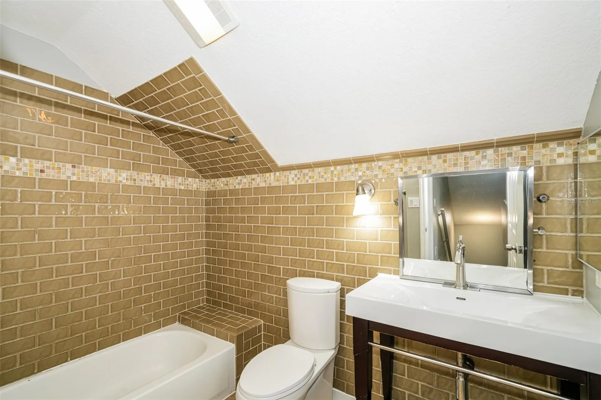 1648 Harbor Oaks Drive Tarpon Springs FL 34689