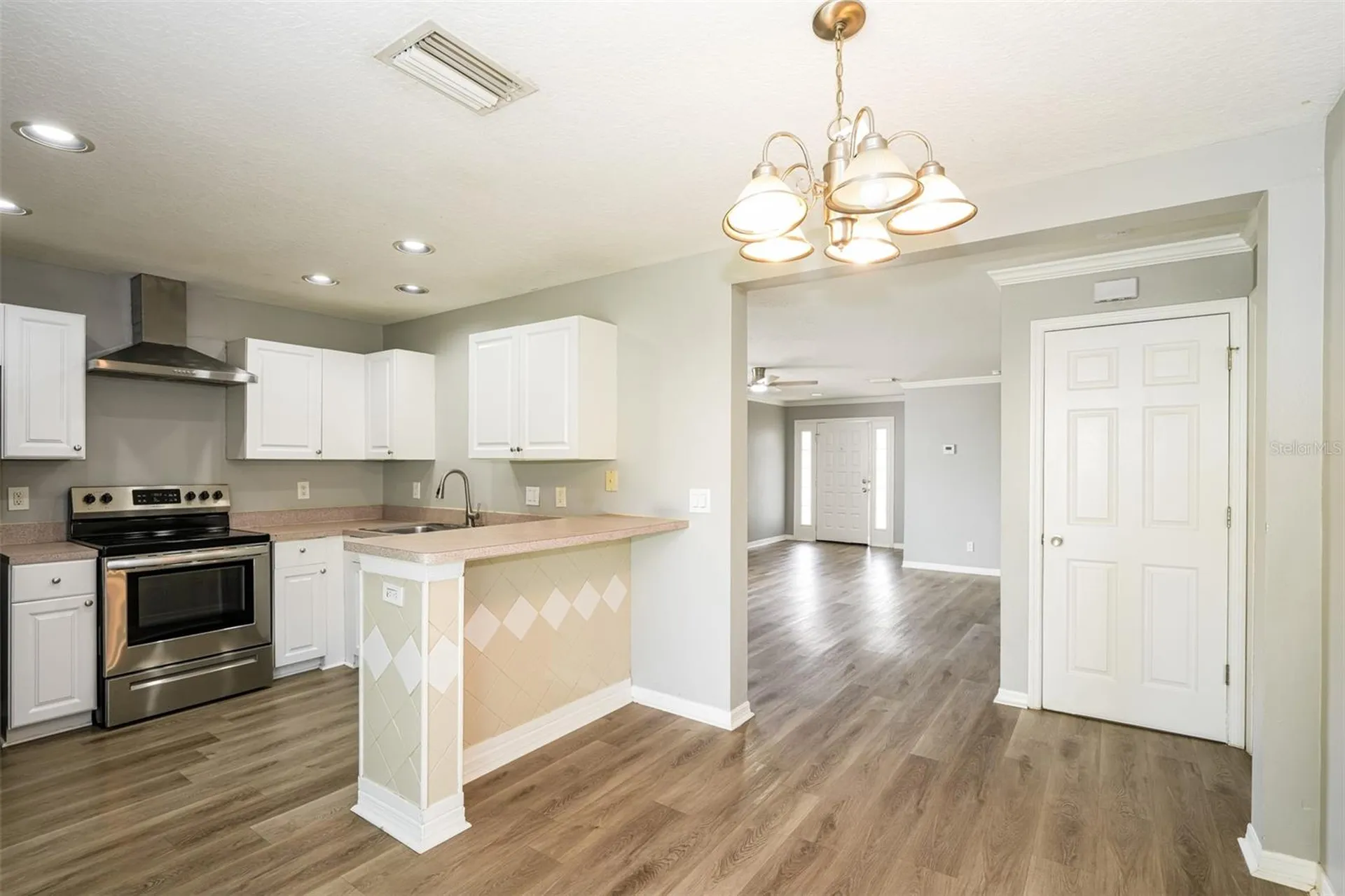 1648 Harbor Oaks Drive Tarpon Springs FL 34689
