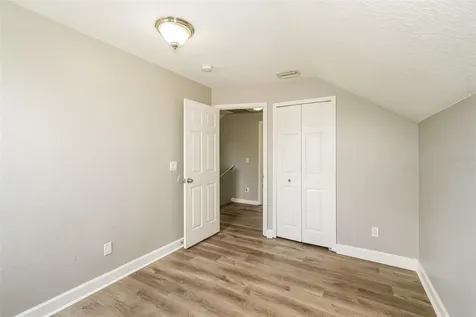 1648 Harbor Oaks Drive Tarpon Springs FL 34689