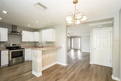 1648 Harbor Oaks Drive Tarpon Springs FL 34689