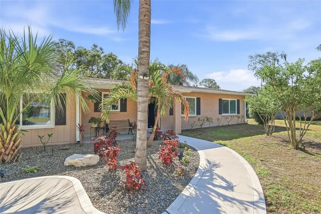 12109 Forest Hills Drive Tampa FL 33612