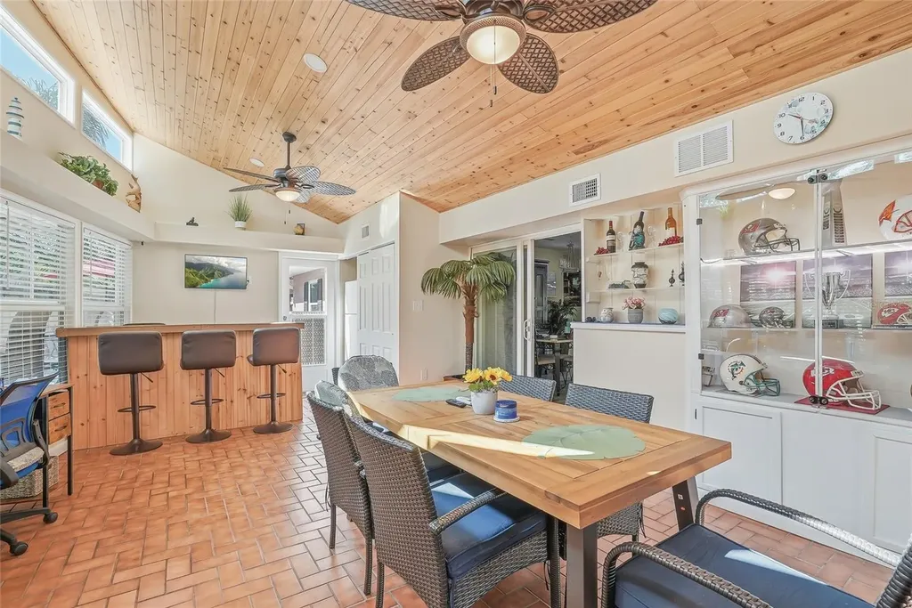 12109 Forest Hills Drive Tampa FL 33612
