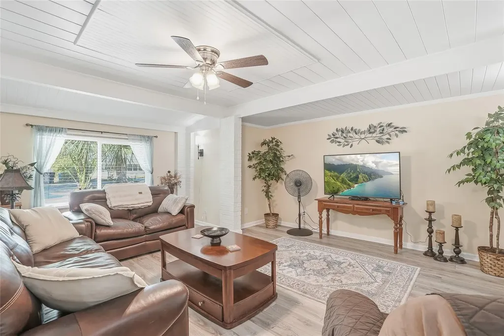 12109 Forest Hills Drive Tampa FL 33612