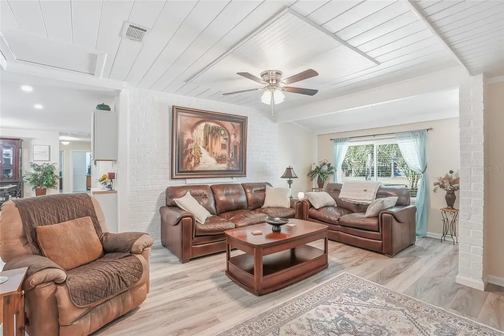 12109 Forest Hills Drive Tampa FL 33612