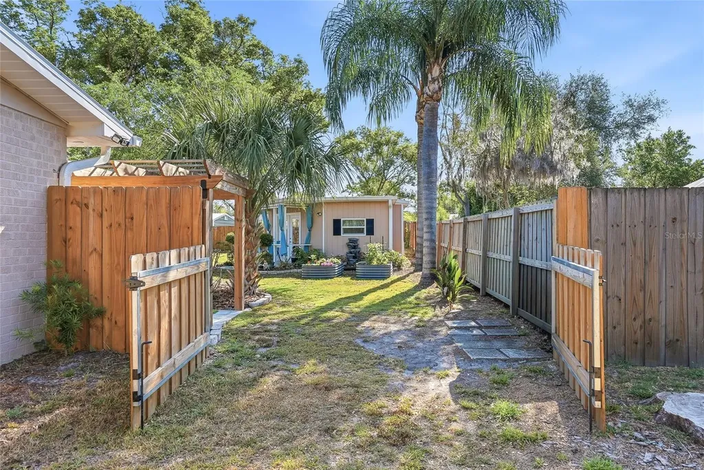 12109 Forest Hills Drive Tampa FL 33612