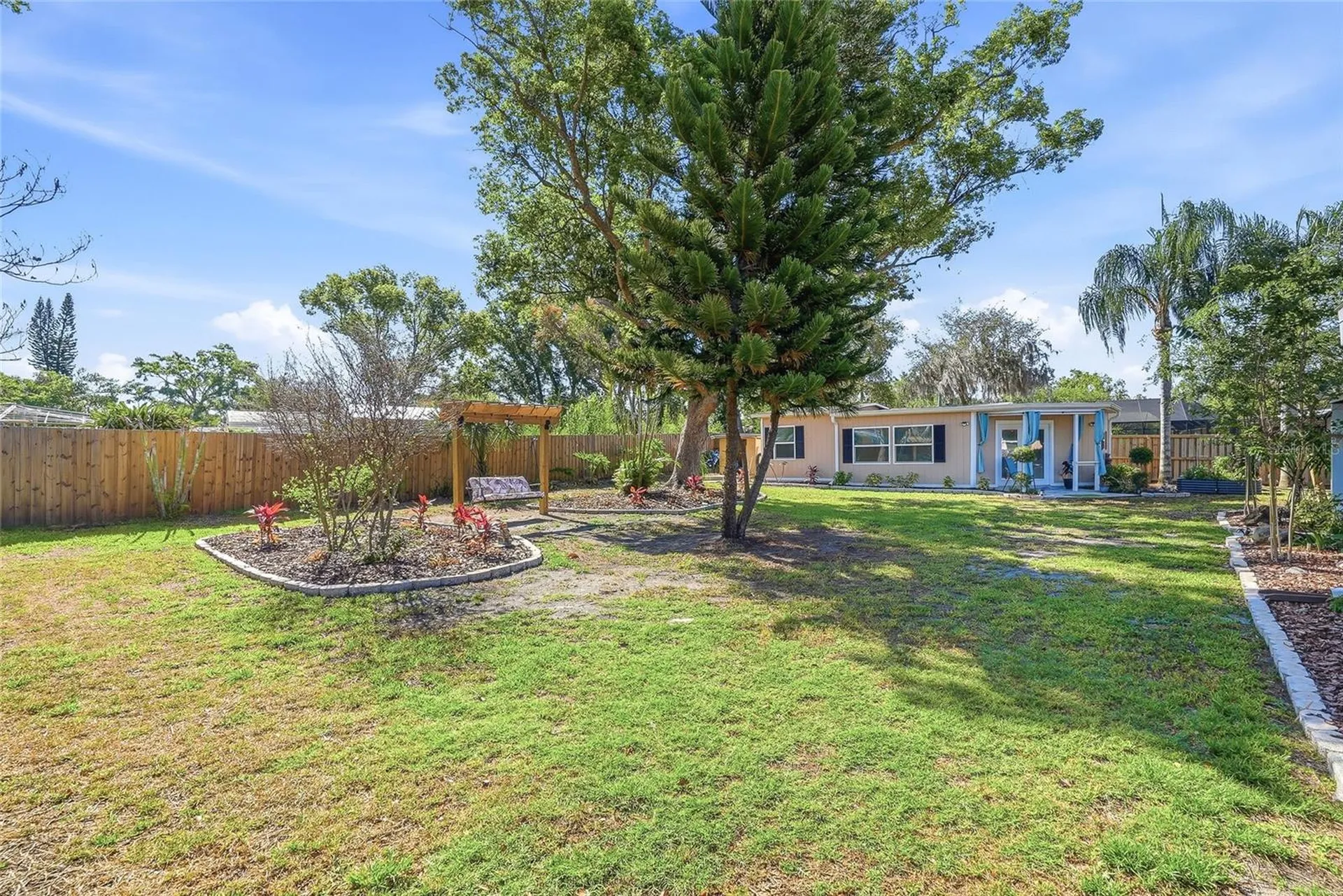 12109 Forest Hills Drive Tampa FL 33612