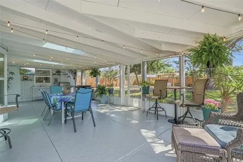 12109 Forest Hills Drive Tampa FL 33612