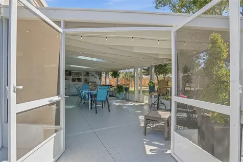 12109 Forest Hills Drive Tampa FL 33612