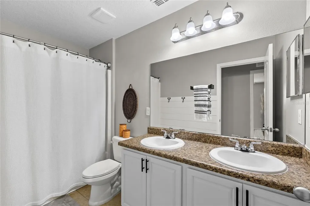 122 Los Arbor Drive Deland FL 32724