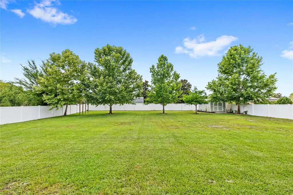 122 Los Arbor Drive Deland FL 32724