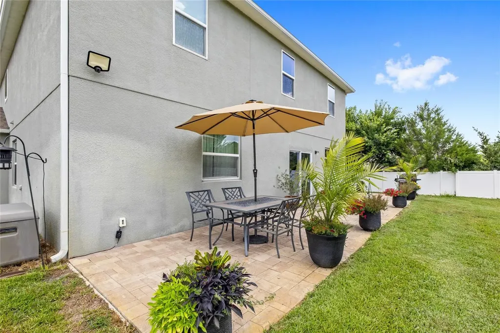 122 Los Arbor Drive Deland FL 32724