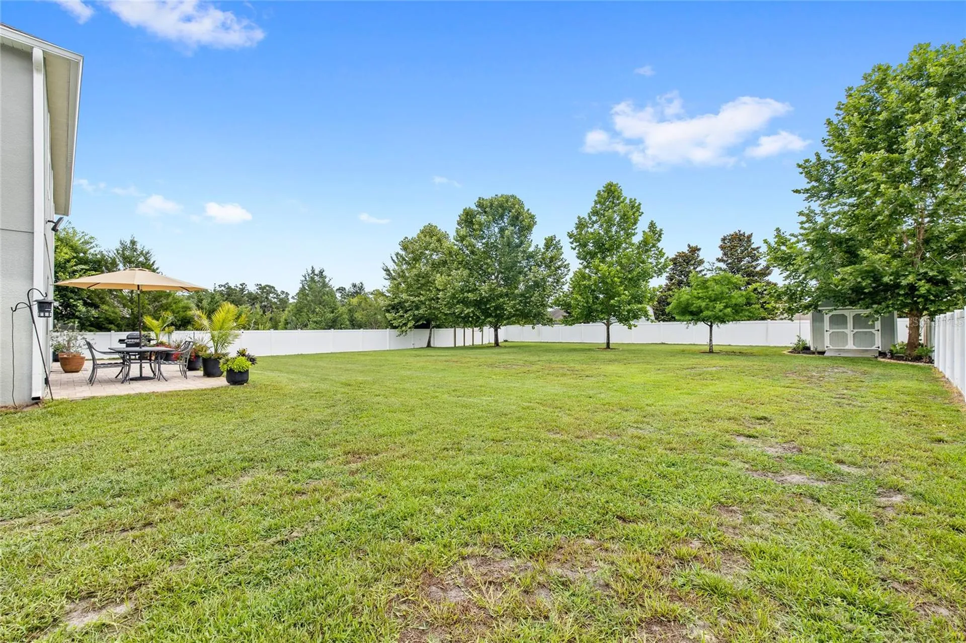 122 Los Arbor Drive Deland FL 32724