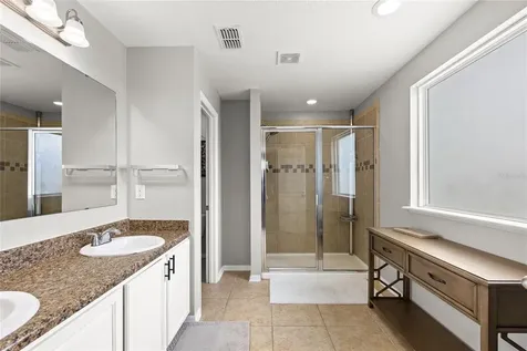 122 Los Arbor Drive Deland FL 32724