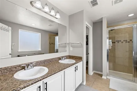 122 Los Arbor Drive Deland FL 32724