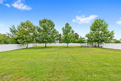 122 Los Arbor Drive Deland FL 32724