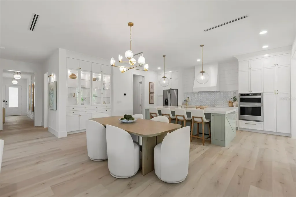 511 Buckingham Avenue E Oldsmar FL 34677