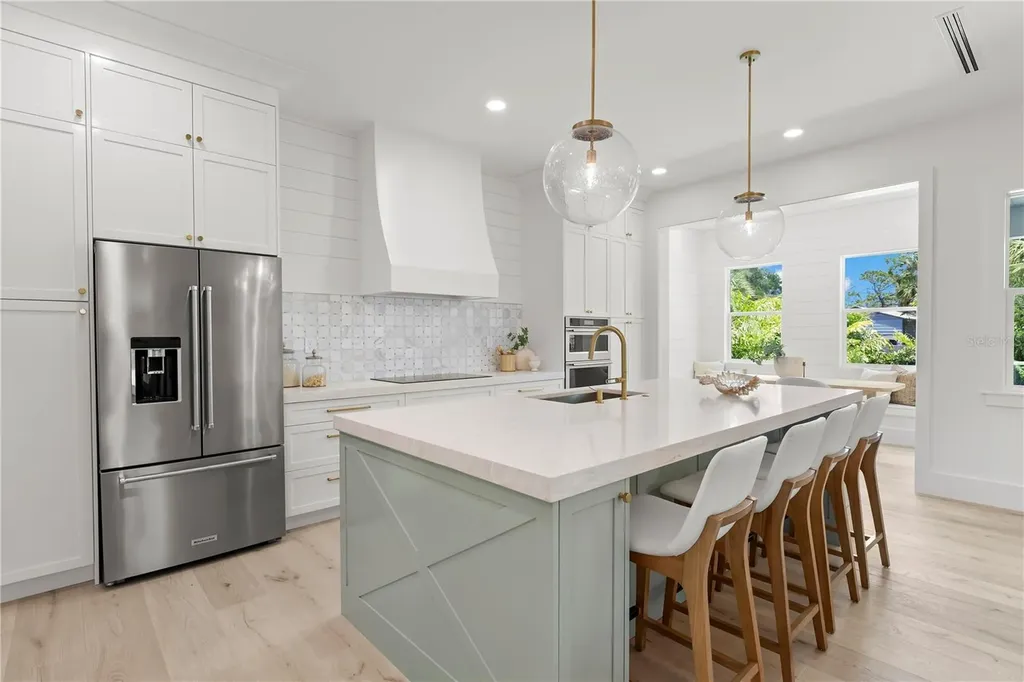 511 Buckingham Avenue E Oldsmar FL 34677