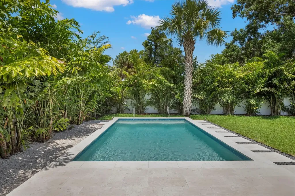 511 Buckingham Avenue E Oldsmar FL 34677