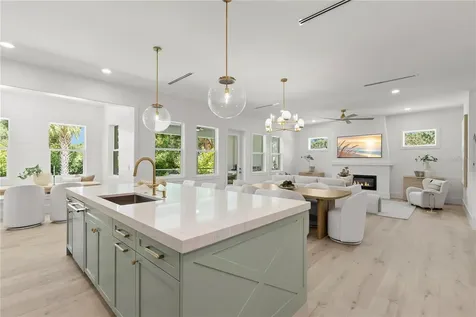 511 Buckingham Avenue E Oldsmar FL 34677