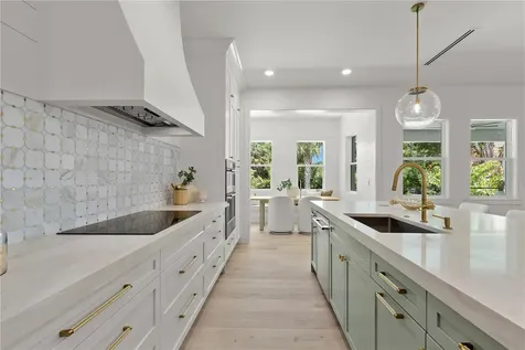 511 Buckingham Avenue E Oldsmar FL 34677
