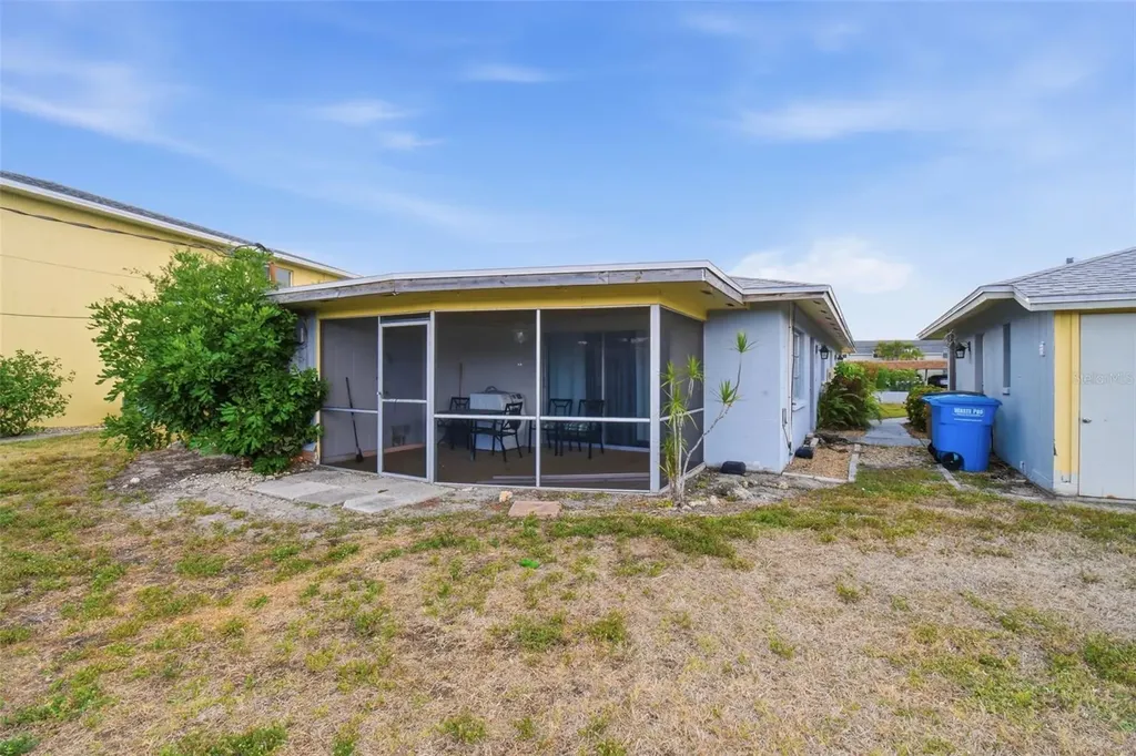 4015 SE 19th Avenue Cape Coral FL 33904