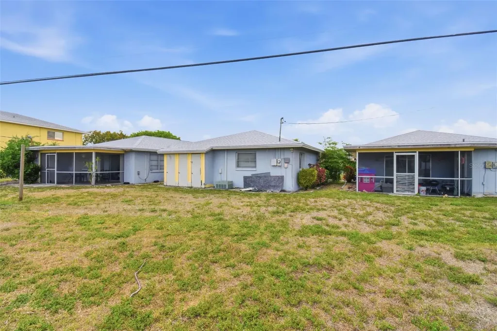 4015 SE 19th Avenue Cape Coral FL 33904
