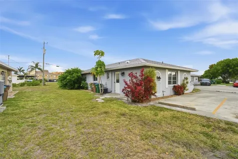 4015 SE 19th Avenue Cape Coral FL 33904