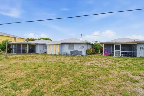 4015 SE 19th Avenue Cape Coral FL 33904