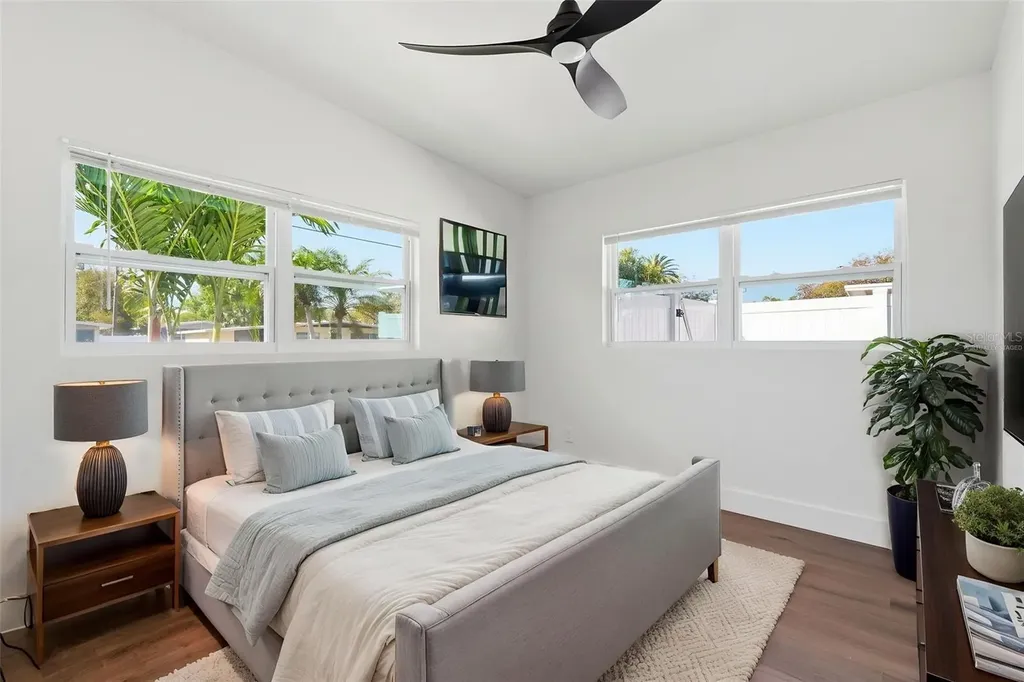 2989 Greenbriar Street Sarasota FL 34237