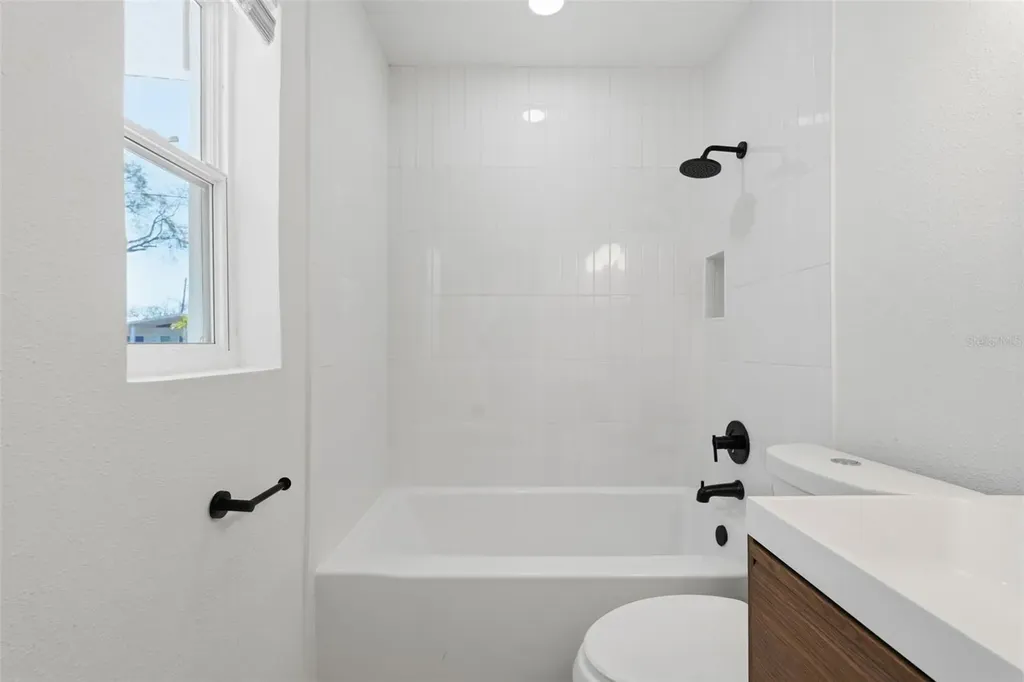 2989 Greenbriar Street Sarasota FL 34237
