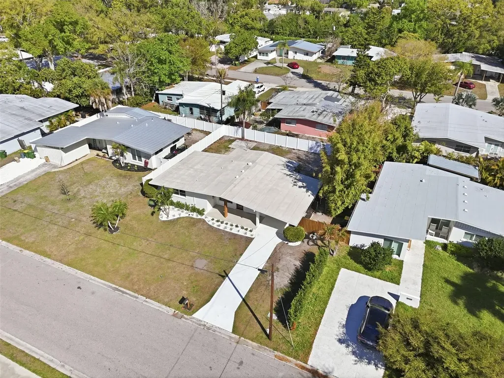 2989 Greenbriar Street Sarasota FL 34237