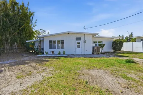 2989 Greenbriar Street Sarasota FL 34237