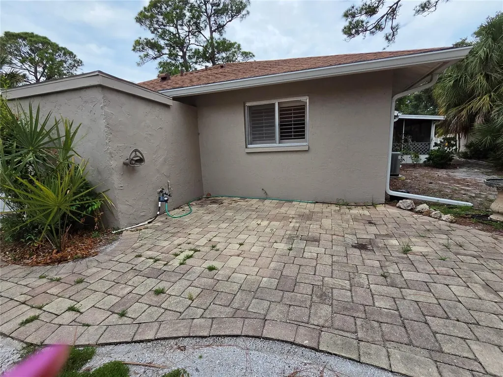749 N Jefferson Avenue Sarasota FL 34237