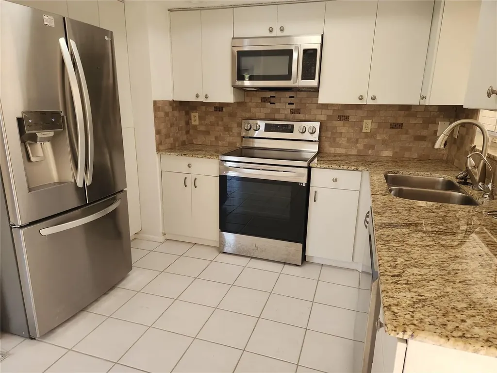 749 N Jefferson Avenue Sarasota FL 34237