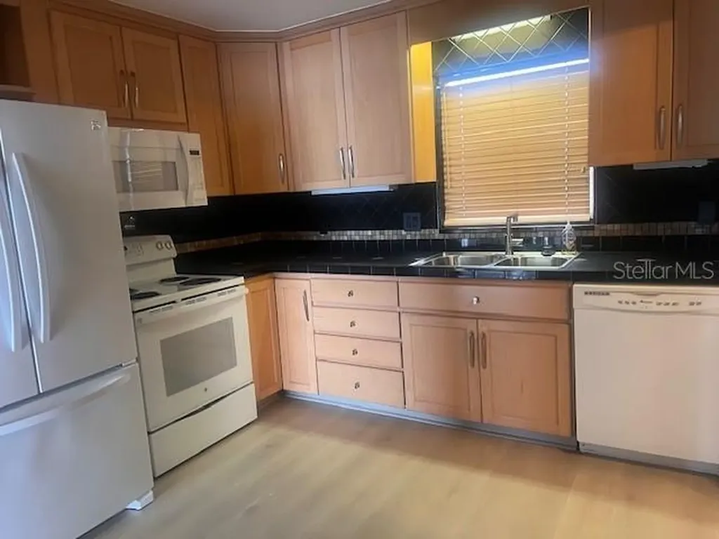 3717 46th Avenue S St Petersburg FL 33711