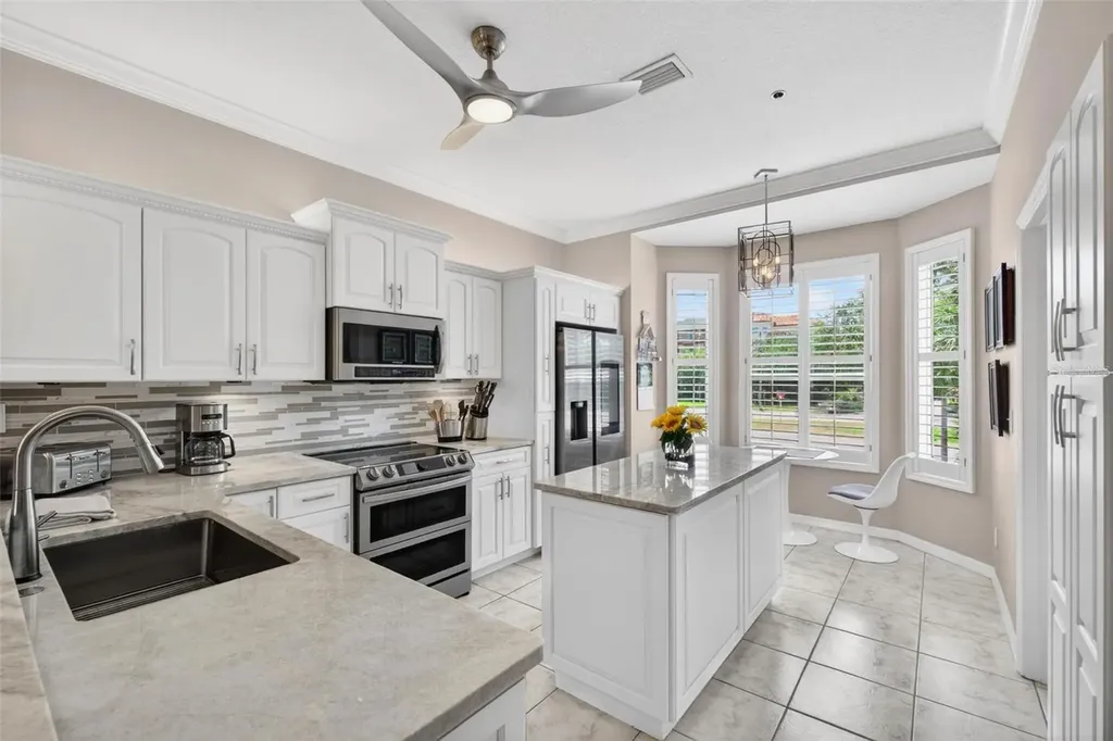 1033 Pinellas Bayway S Tierra Verde FL 33715