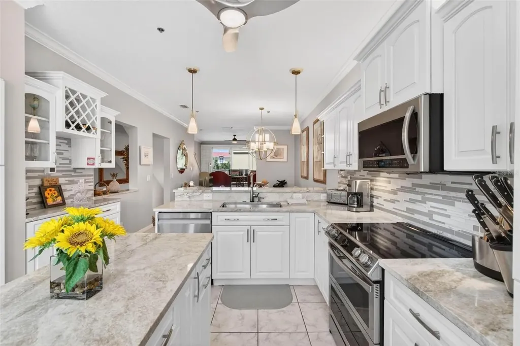 1033 Pinellas Bayway S Tierra Verde FL 33715