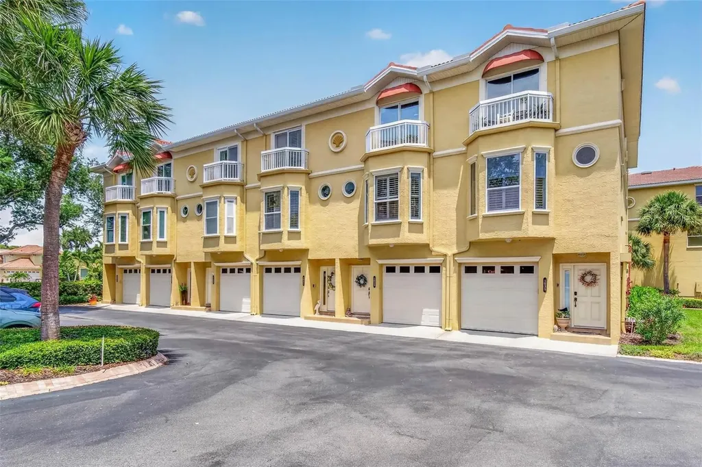 1033 Pinellas Bayway S Tierra Verde FL 33715