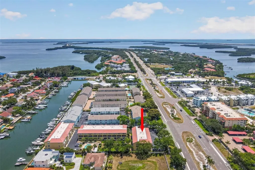 1033 Pinellas Bayway S Tierra Verde FL 33715