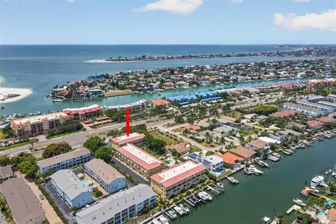 1033 Pinellas Bayway S Tierra Verde FL 33715