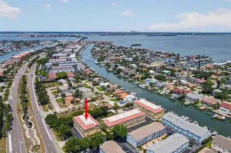 1033 Pinellas Bayway S Tierra Verde FL 33715