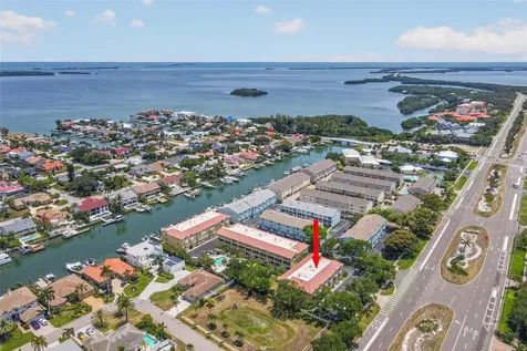 1033 Pinellas Bayway S Tierra Verde FL 33715