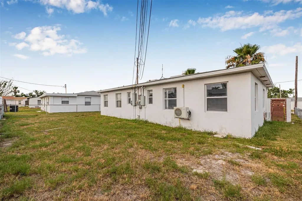 30 Lynn Way Madeira Beach FL 33708